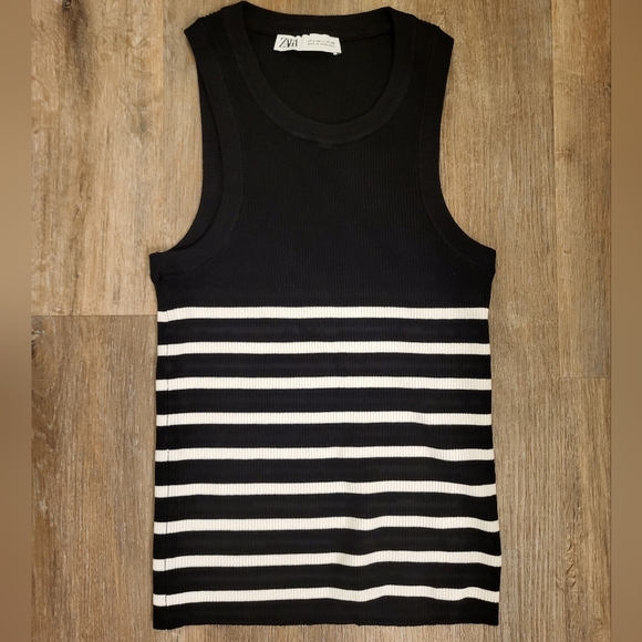 Zara  Striped Knit Sleeveless Top Size Large Black & White ( Instagram Favorite) - Picture 7 of 11